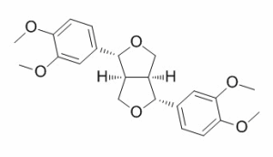 桉脂素 CAS：526-06-7报价